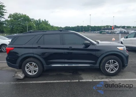 2021 Ford Explorer Xlt z USA, uszkodzony, nr VIN 1FMSK8DH2MGC38202